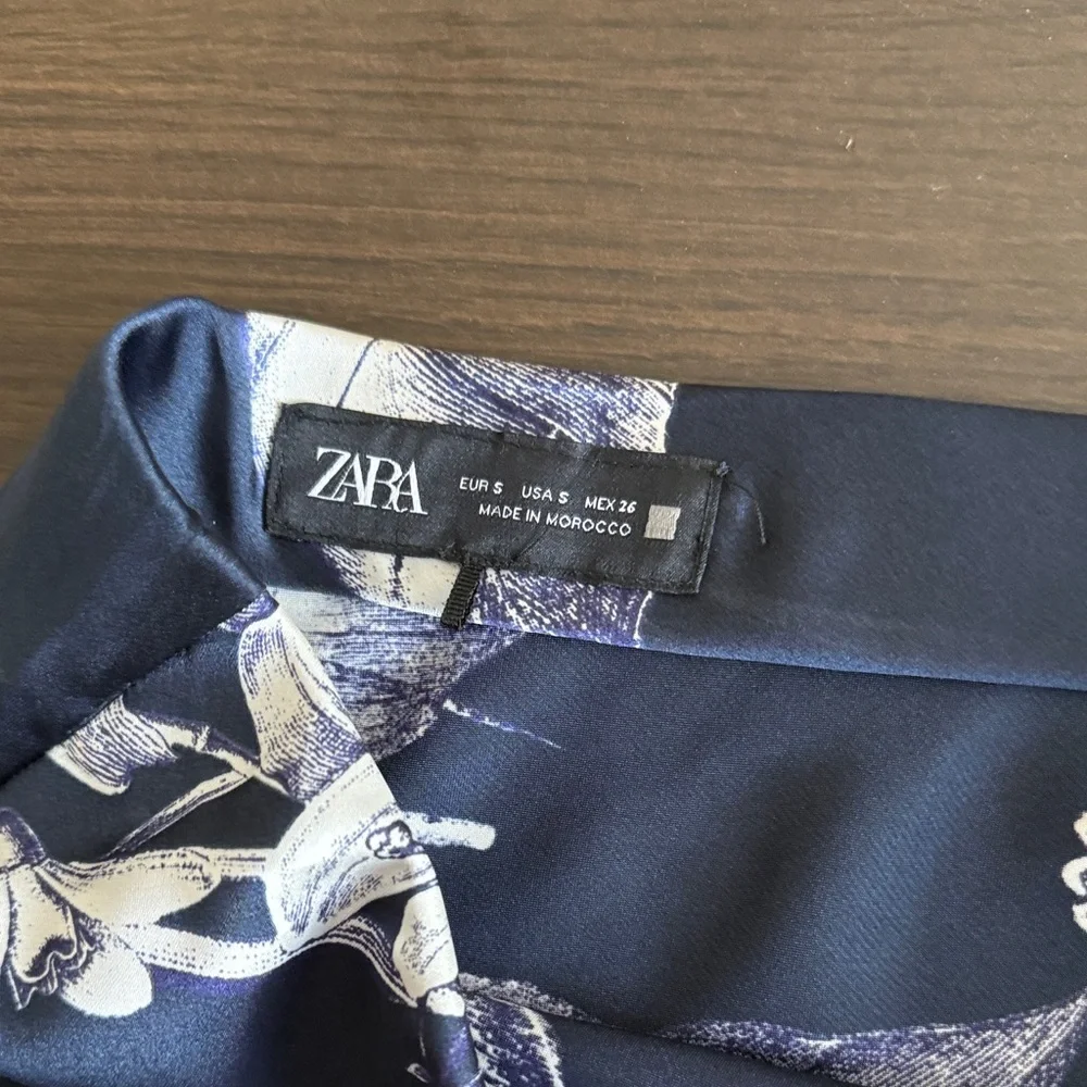 ZARA Floral Navy Silk Blue Skirt